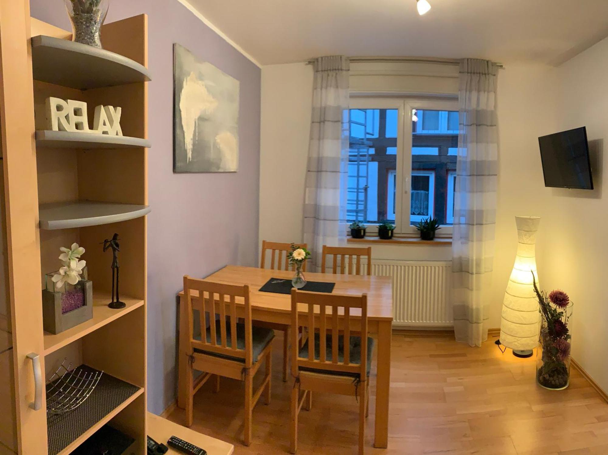 Ferienwohnung Janus Altstadt-Hameln Haus 2 Inklusive Parkplatz - Mit Und Ohne Terrasse Oder Loggia 하멜른 외부 사진