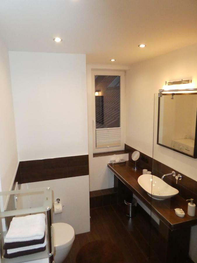 Ferienwohnung Janus Altstadt-Hameln Haus 2 Inklusive Parkplatz - Mit Und Ohne Terrasse Oder Loggia 하멜른 외부 사진